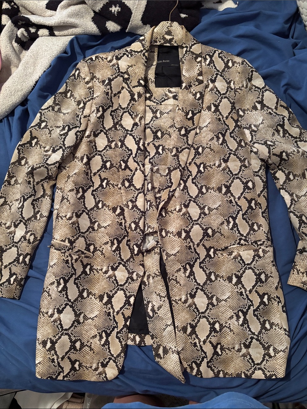 Zara Snake Print Blazer Jacket in Beige and Black